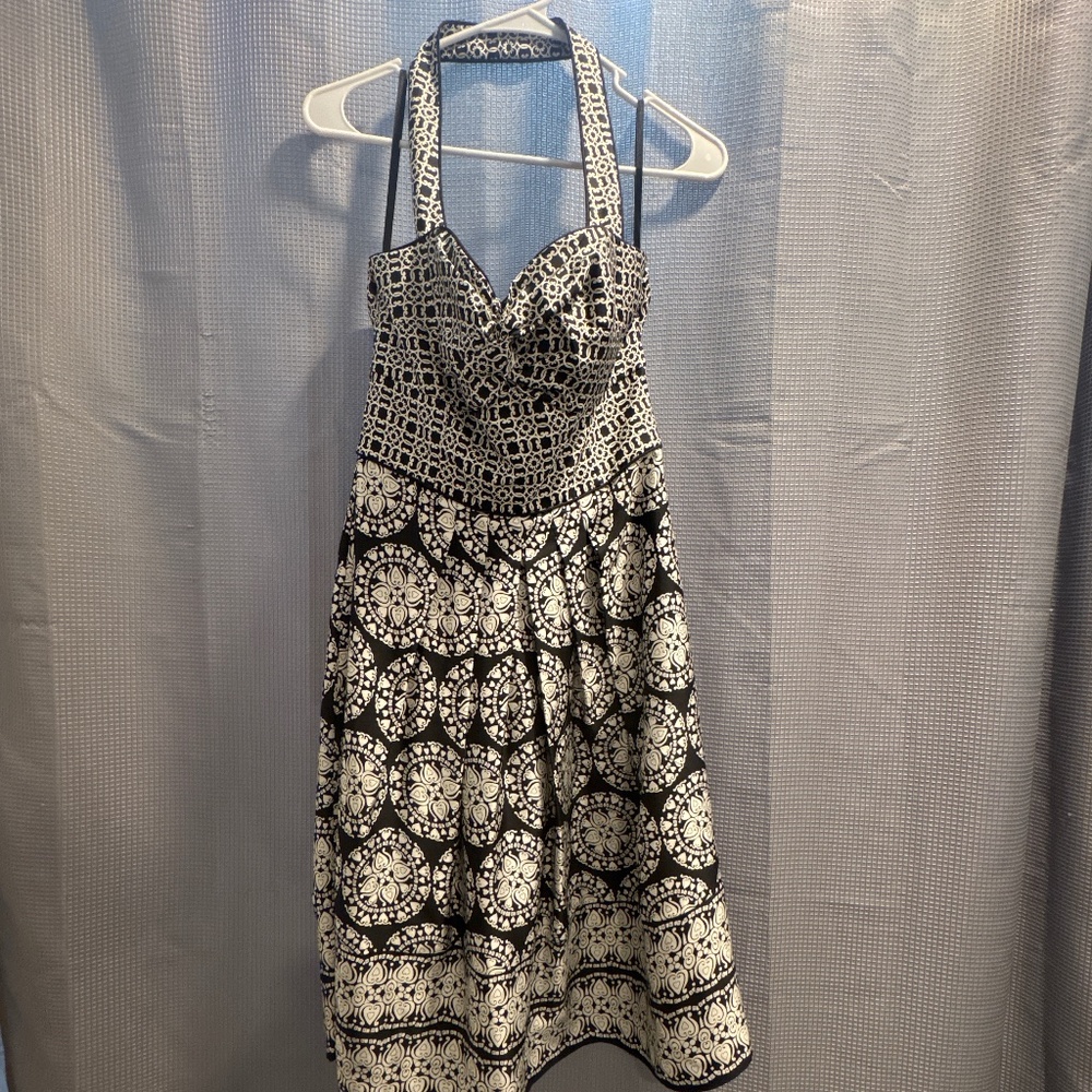 Black / White Dress